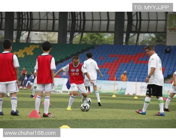 大众足球的起源与发展历程探讨及其对现代体育的影响