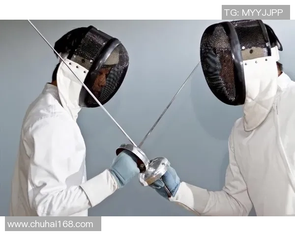 足球击剑的魅力交融探索运动竞技的新境界与无限可能 足球击剑的魅力交融探索运动竞技的新境界与无限可能