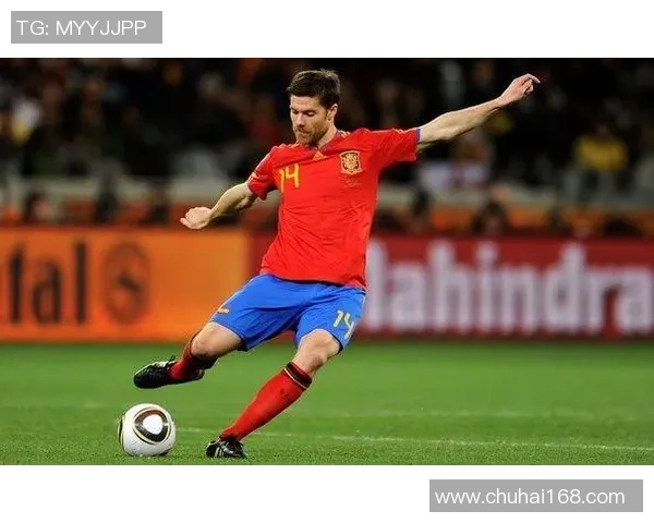 足球肘顶头的危害与防护措施探讨及其在比赛中的影响分析 足球肘顶头的危害与防护措施探讨及其在比赛中的影响分析